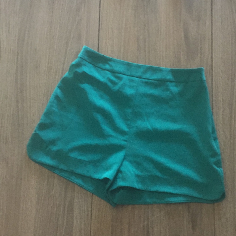 Green high waist dressy shorts